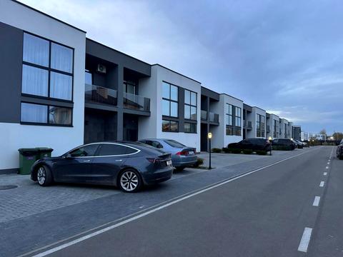 будинок за адресою Виноградна вул.