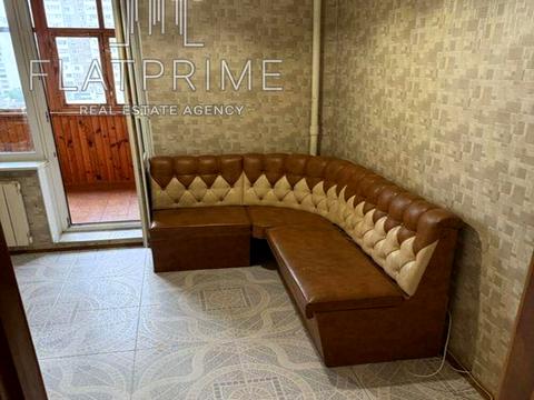 квартира за адресою Анни Ахматової вул., 15