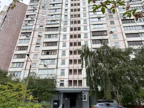 квартира за адресою Анни Ахматової вул., 15