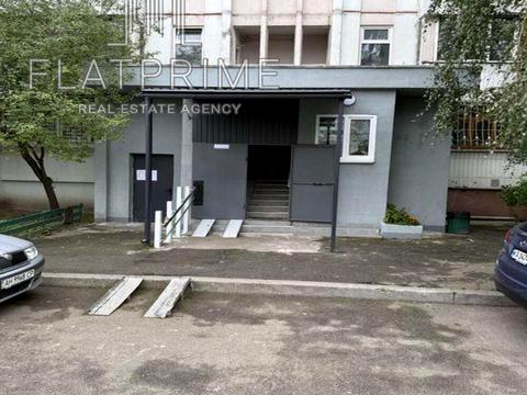 квартира за адресою Анни Ахматової вул., 15