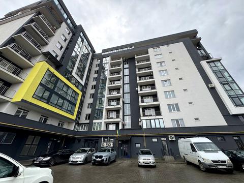 паркомісце за адресою Садова вул., 2e