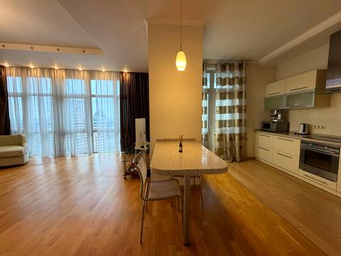 квартира за адресою Панаса Мирного вул., 17