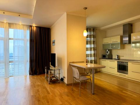 квартира за адресою Панаса Мирного вул., 17