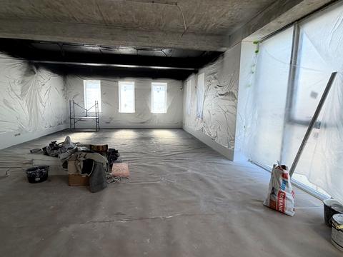 комерційна за адресою Миколи Карнаухова вул. (Мірющенка), 21