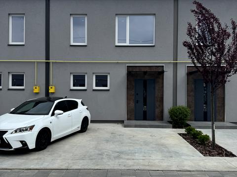 будинок за адресою Міхновського