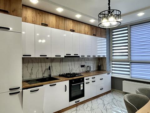 квартира за адресою Тролейбусна вул., 16