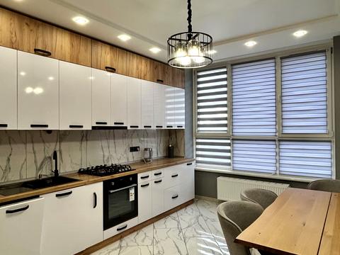 квартира за адресою Тролейбусна вул., 16