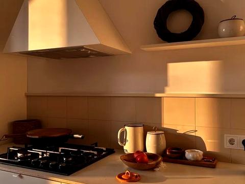 квартира за адресою Генерала Миколи Юнаківа вул., 9