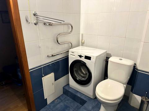 квартира по адресу Азербайджанская ул. (Бакинських Комісарів), 16/4