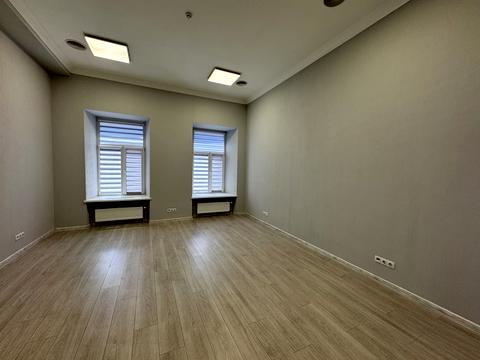 комерційна за адресою Грецька вул., 52