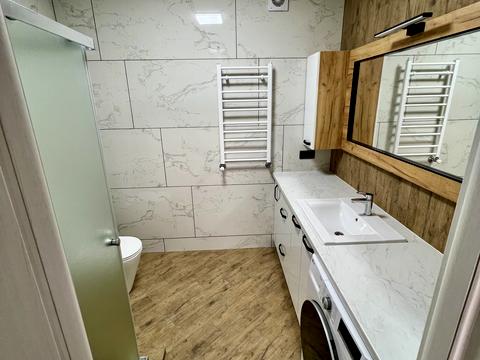 квартира по адресу Героїв Крут ул., 8