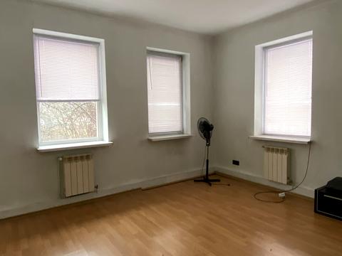 будинок за адресою Валерія Лобановського просп. (Червонозоряний), 56/21-А