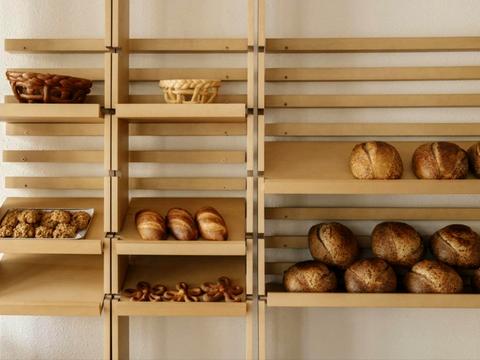 комерційна за адресою Салютна вул., (Будинок 02301-02303)