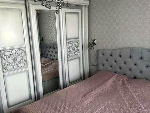 квартира за адресою Космічна вул., 11
