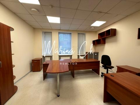 комерційна за адресою Григорія Маркевича вул. (Обручева), 17