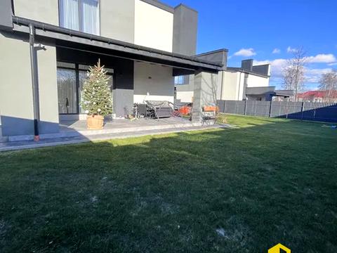 будинок за адресою Грушевського, 2 Е