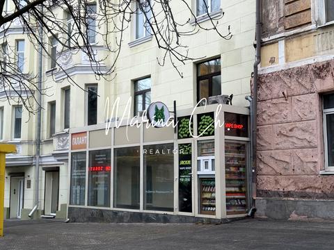 комерційна за адресою Дмитра Яворницького просп. (Карла Маркса), 26