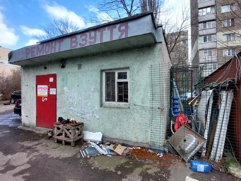 комерційна за адресою Вахтанга Кікабідзе вул. (Булгакова), 3