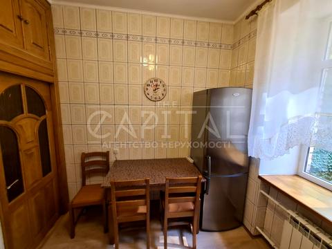 квартира за адресою Богдана Хмельницького вул., 49