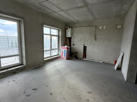 будинок за адресою Коновальця, 44-Б