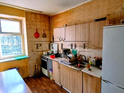комерційна за адресою Братиславська вул., 13