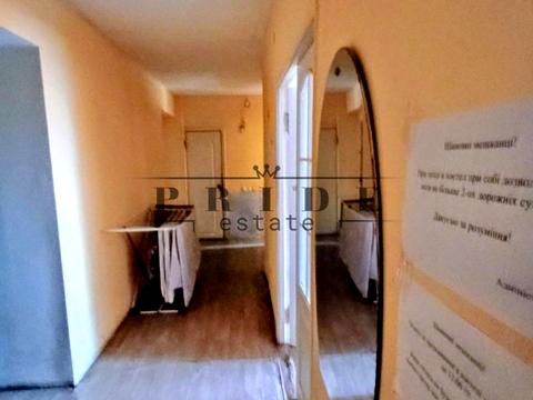 комерційна за адресою Братиславська вул., 13