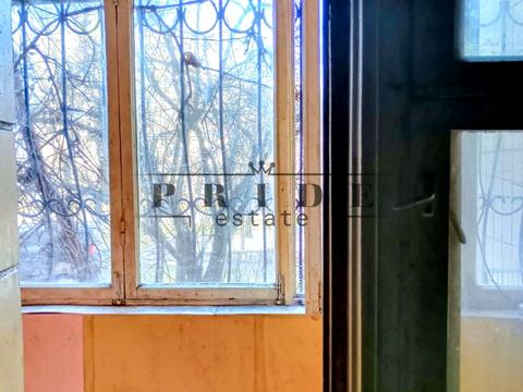 комерційна за адресою Братиславська вул., 13