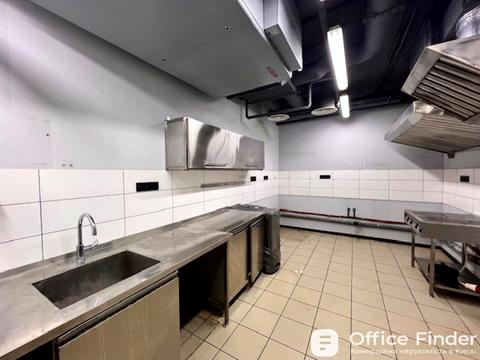 комерційна за адресою Велика Житомирська вул., 12