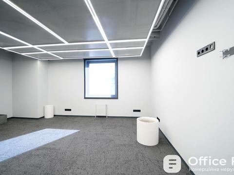 комерційна за адресою Велика Житомирська вул., 12