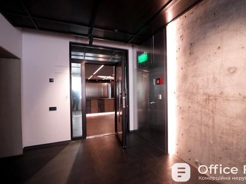 комерційна за адресою Велика Житомирська вул., 12