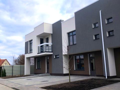 будинок за адресою Коновальця, 44-Б