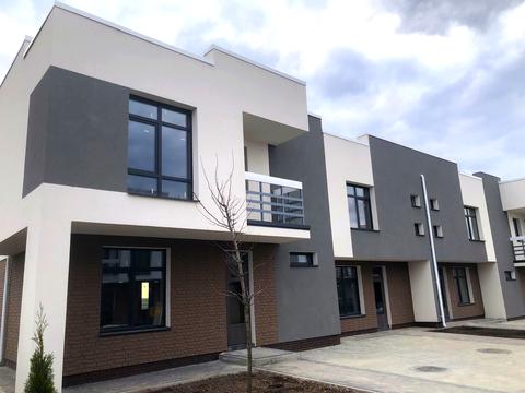 будинок за адресою Коновальця, 44-Б