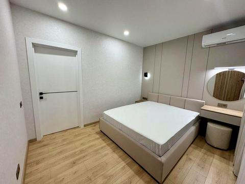 квартира за адресою Олександра Олеся вул., 3