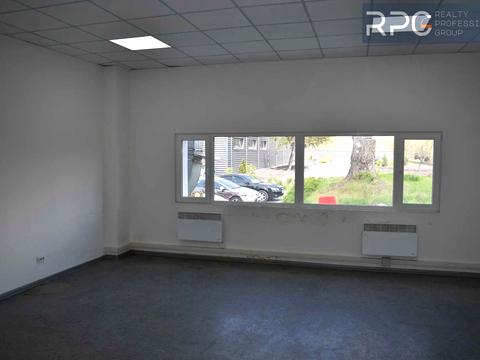 комерційна за адресою Новопирогівська вул., 50