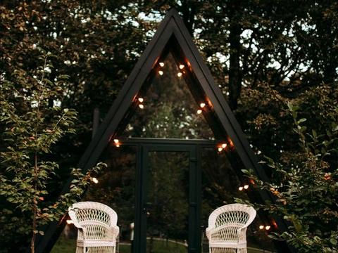 коммерческая по адресу Лісова, 1