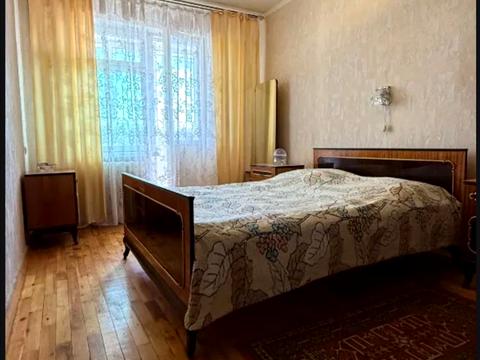 квартира за адресою Академіка Янгеля вул., 21