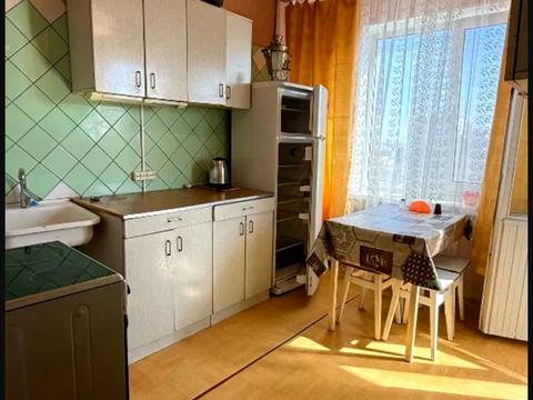 квартира за адресою Академіка Янгеля вул., 21