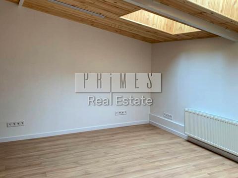 комерційна за адресою Михайла Максимовича вул. (Онуфрія Трутенка), 24