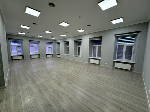 комерційна за адресою Грецька вул., 52