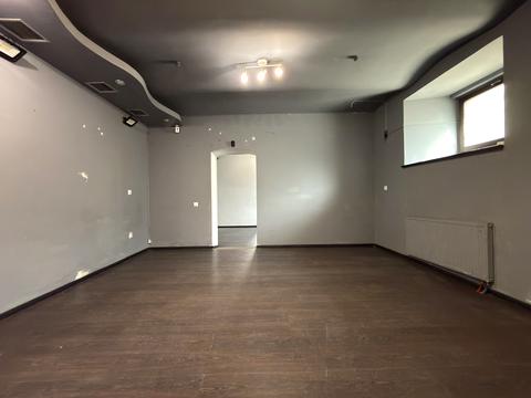 комерційна за адресою Скельна вул., 1