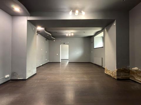 комерційна за адресою Скельна вул., 1