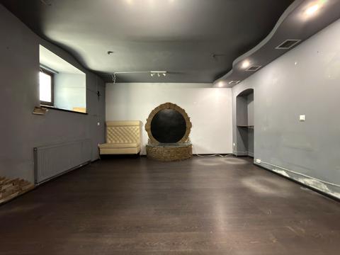 комерційна за адресою Скельна вул., 1