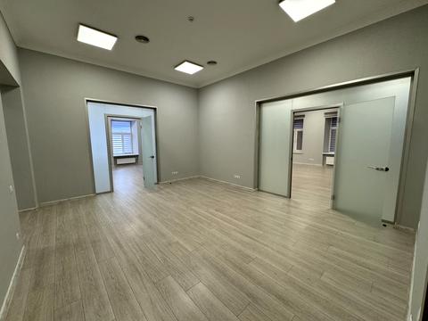 комерційна за адресою Грецька вул., 52