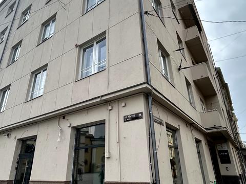 комерційна за адресою Володимира Винниченка вул. (), 6