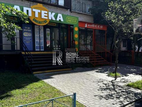 комерційна за адресою Драгоманова вул., 27