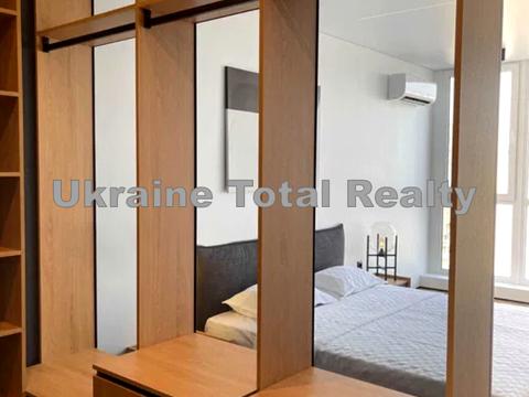 квартира за адресою Ревуцького вул., 40-В