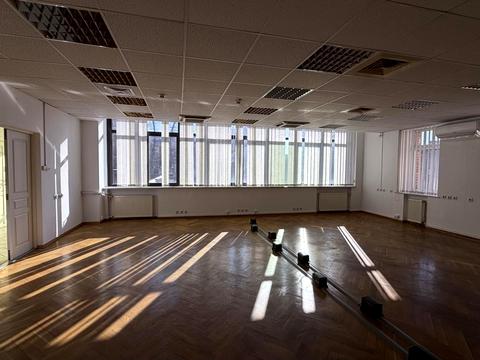комерційна за адресою Хмельницького Богдана, 55