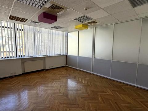 комерційна за адресою Хмельницького Богдана, 55