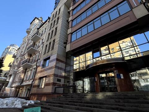 комерційна за адресою Хмельницького Богдана, 55