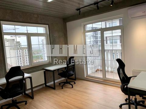 комерційна за адресою Михайла Максимовича вул. (Онуфрія Трутенка), 24-А